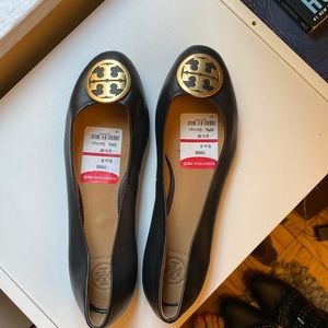 Brand New Tory Burch Black Leather Flats